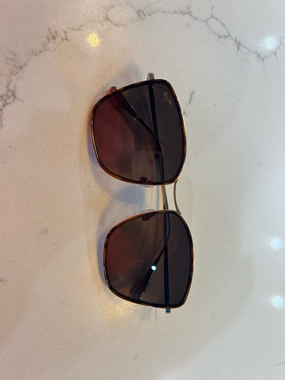 Maui Jim Brown Gradient Lens Tortoiseshell Frame Sunglasses - Picture 4 of 4